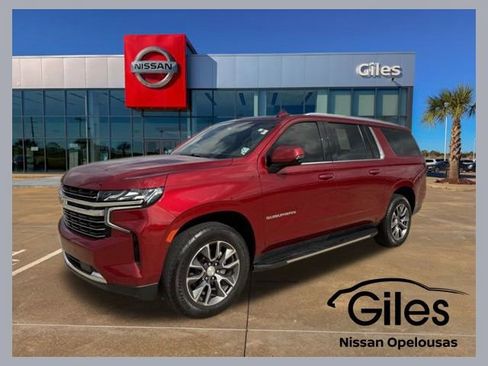 Used 2021 Chevrolet Suburban LT w/ LT Signature Package image 1