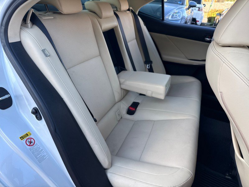 Used 2016 Lexus IS 300 AWD w/ Navigation System Package image 31
