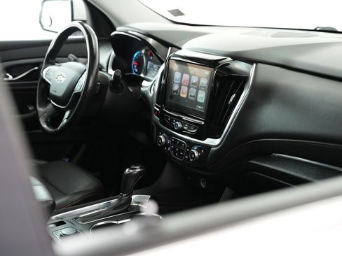 Used 2018 Chevrolet Traverse Premier AWD/4WD image 60