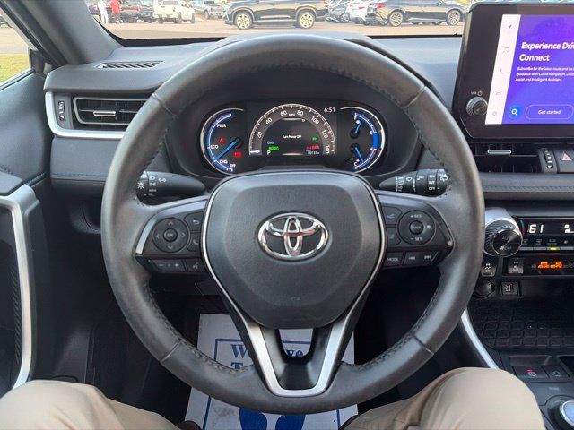 Used 2024 Toyota RAV4 XSE AWD/4WD image 20