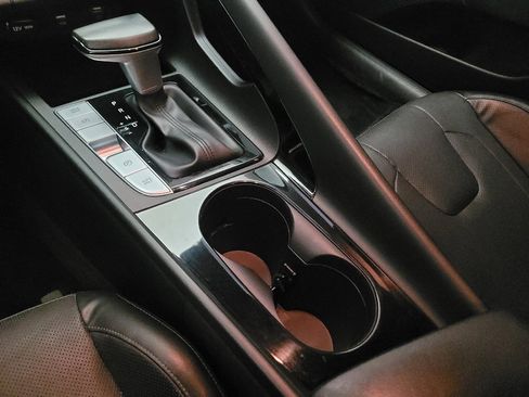 Used 2023 Hyundai Elantra Limited FWD image 26