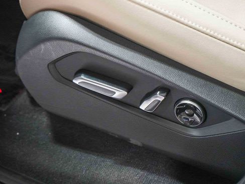 Used 2025 Acura MDX FWD w/ Technology Package image 23