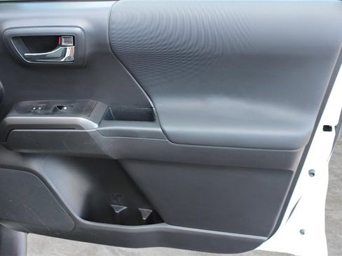 Certified 2023 Toyota Tacoma TRD Sport image 25