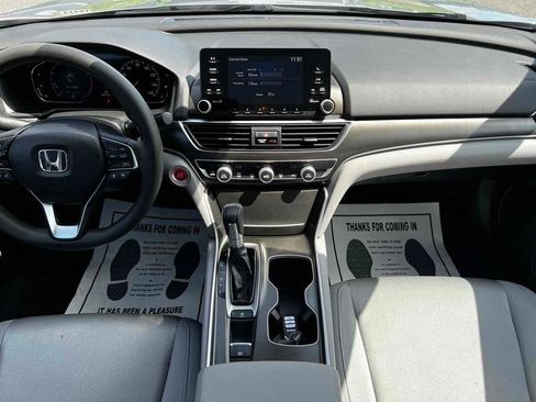 Used 2019 Honda Accord LX image 24