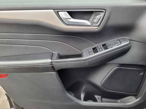 Used 2022 Ford Escape SEL image 23