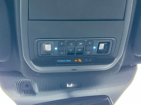 Used 2025 Ford Explorer Platinum w/ LUX Leather Package AWD/4WD image 43