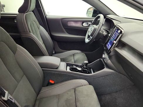 Used 2023 Volvo C40 P8 Recharge Ultimate w/ Protection Package Premier AWD/4WD image 25