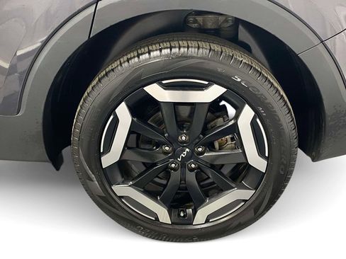 Used 2025 Kia Telluride S AWD/4WD image 7