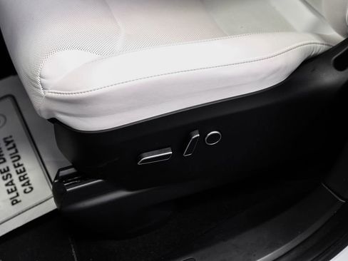 Used 2023 Tesla Model X AWD/4WD image 33