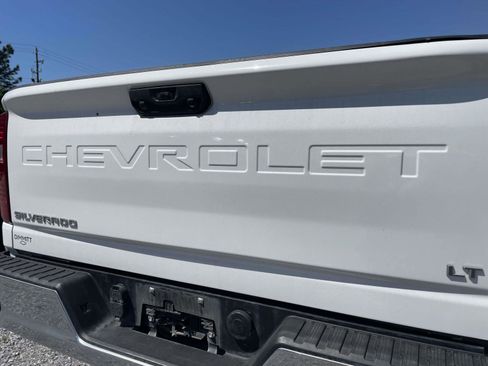 Used 2024 Chevrolet Silverado 2500 LT AWD/4WD image 12