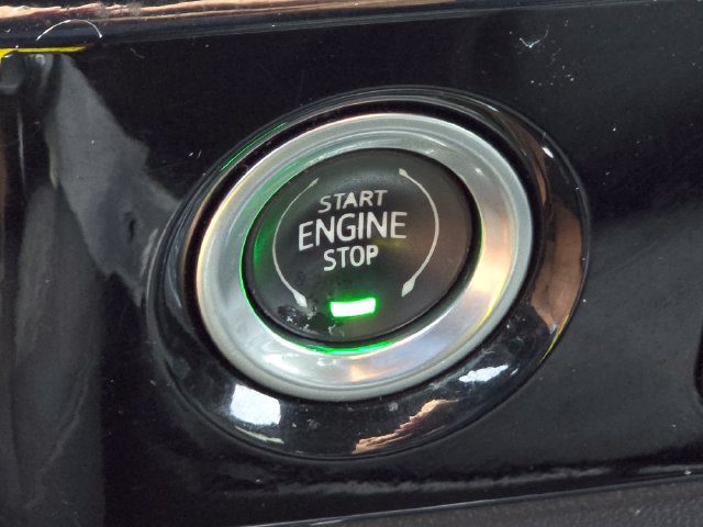 Used 2022 Chevrolet Silverado 1500 LT AWD/4WD image 12
