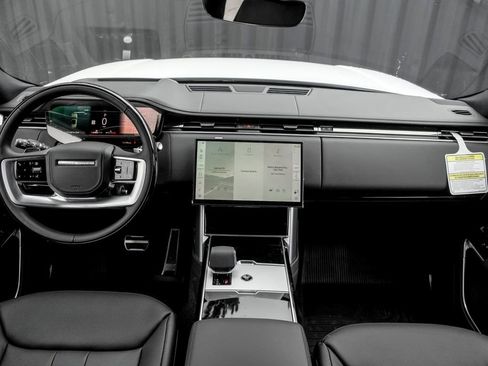 New 2026 Land Rover Range Rover SE AWD/4WD image 19