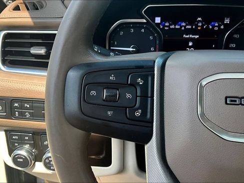 Used 2021 GMC Yukon Denali AWD/4WD image 11