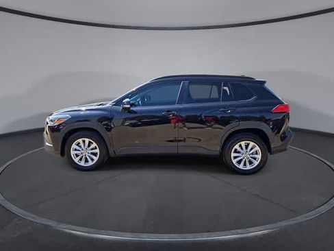 Used 2022 Toyota Corolla Cross LE FWD image 5