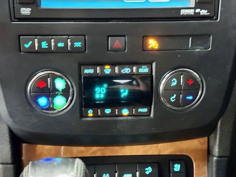 Used 2012 Buick Enclave CXL image 16