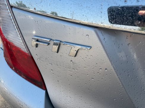 Used 2016 Honda Fit EX image 28