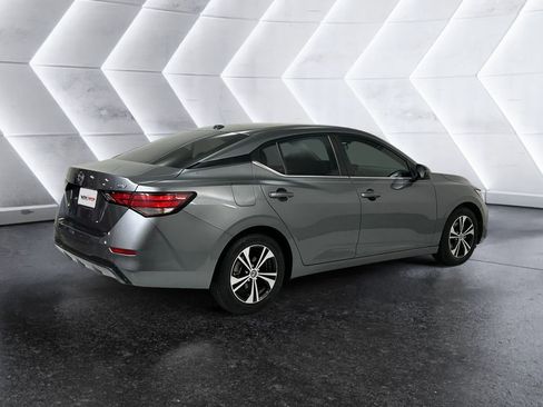 Used 2023 Nissan Sentra SV image 4