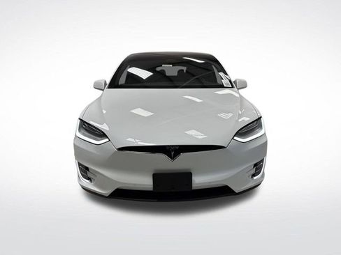 Used 2020 Tesla Model X Long Range image 11