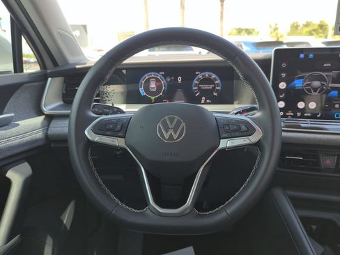 Used 2025 Volkswagen Tiguan S FWD image 25