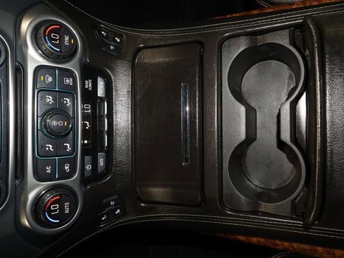 Used 2015 Chevrolet Tahoe LTZ image 10