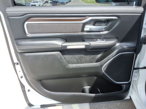 Used 2022 RAM 1500 Laramie AWD/4WD image 25