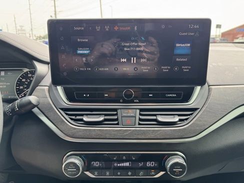 Used 2024 Nissan Altima 2.5 SL image 9