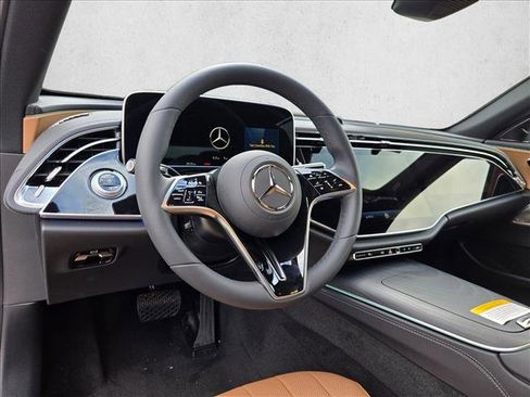 New 2026 Mercedes-Benz E 450 4MATIC Sedan image 3
