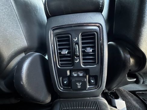 Used 2017 Jeep Grand Cherokee SRT AWD/4WD image 35