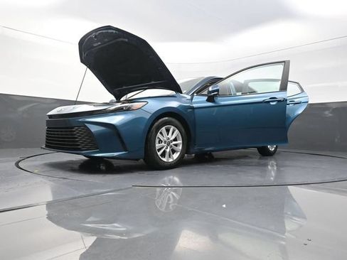 Certified 2025 Toyota Camry LE FWD image 41