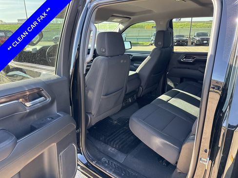 Used 2022 Chevrolet Silverado 1500 LT w/ Z71 Off-Road Package image 7