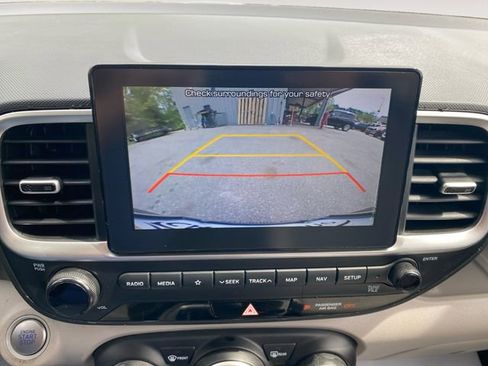 Used 2020 Hyundai Venue SEL w/ Convenience + Premium Package FWD image 26
