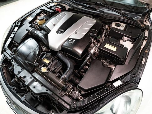 Used 2003 Lexus SC 430 Convertible image 24