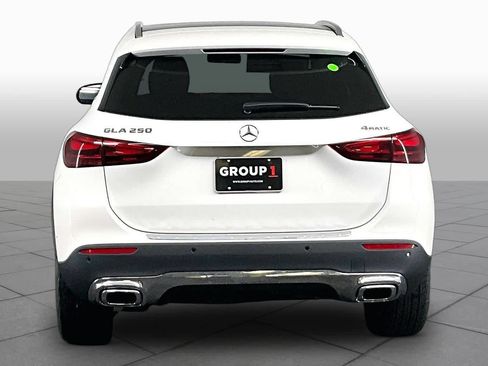 New 2026 Mercedes-Benz GLA 250 4MATIC image 5