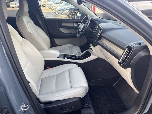 Used 2020 Volvo XC40 T5 Inscription w/ Protection Package Premier image 22