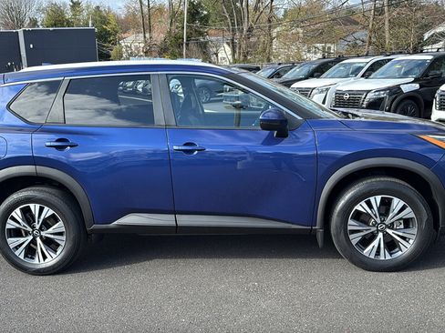 Certified 2022 Nissan Rogue SV w/ SV Premium Package image 28