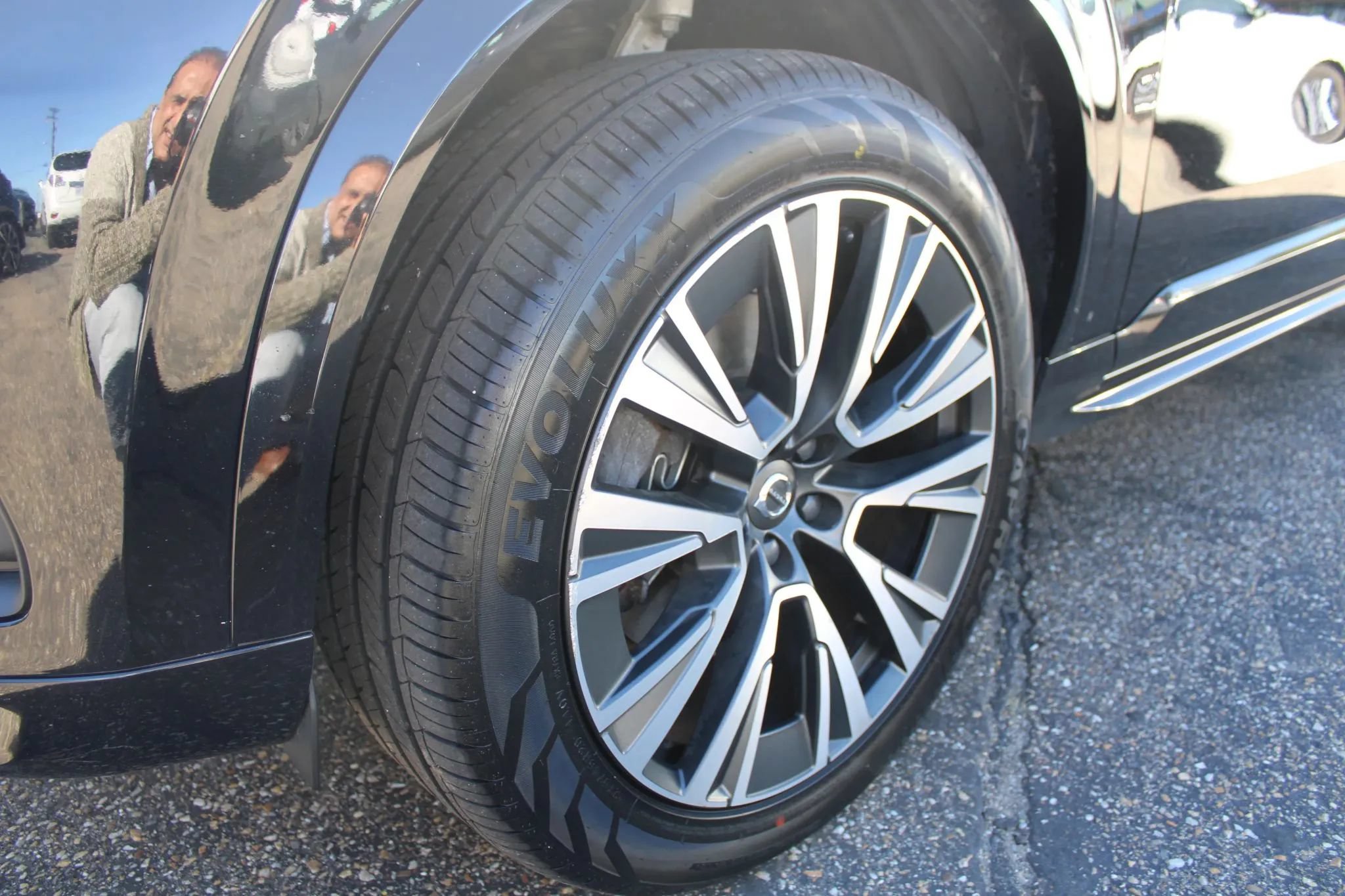 Used 2020 Volvo XC90 T6 Momentum AWD/4WD image 30