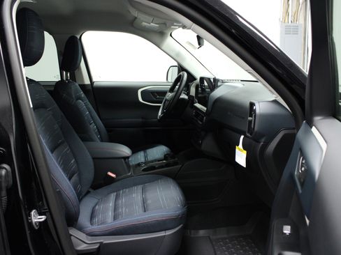 New 2025 Ford Bronco Sport Heritage w/ Convenience Package image 16