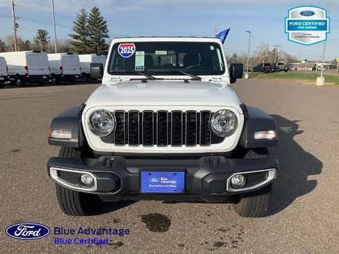 Used 2025 Jeep Gladiator Sport AWD/4WD image 26