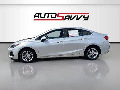 Used 2019 Chevrolet Cruze LT w/ LT Fleet Convenience Package FWD image 4