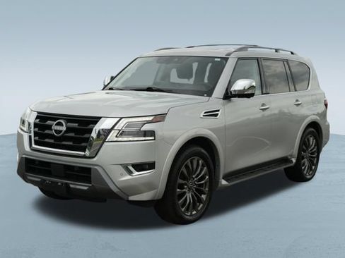 Used 2024 Nissan Armada Platinum w/ Cargo Package AWD/4WD image 3