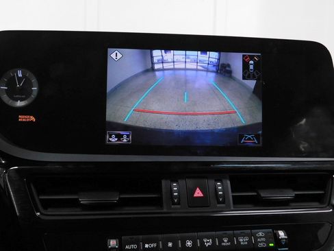 Used 2022 Lexus ES 350 w/ Premium Package image 56