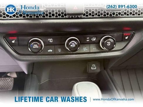 Used 2025 Honda HR-V Sport image 17