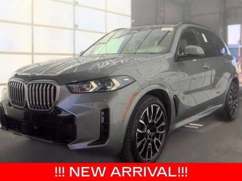 Used 2025 BMW X5 xDrive50e w/ M Sport Package AWD/4WD image 1