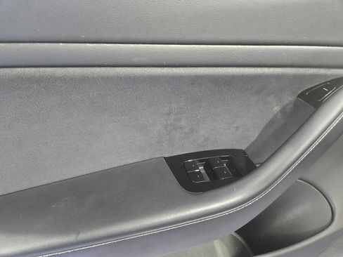 Used 2017 Tesla Model 3 Long Range RWD image 13