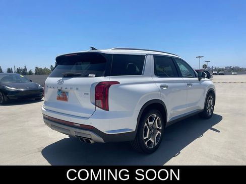 Used 2024 Hyundai Palisade Limited AWD/4WD image 2