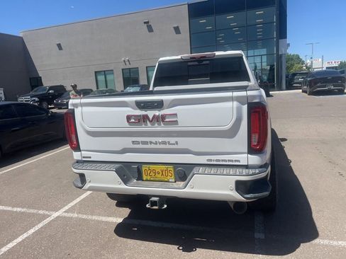 Used 2021 GMC Sierra 2500 Denali w/ Denali Ultimate Package AWD/4WD image 15