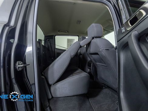 Used 2023 Ford Ranger XLT w/ Equipment Group 301A Mid AWD/4WD image 34