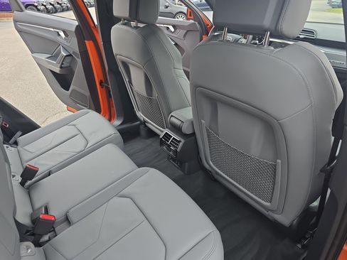 Used 2025 Audi Q3 2.0T Premium w/ Convenience Package image 11