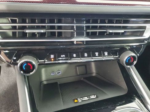 New 2026 Chevrolet Traverse Z71 AWD/4WD image 18