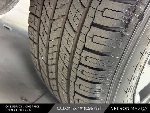 Used 2024 Kia Sportage EX FWD image 14